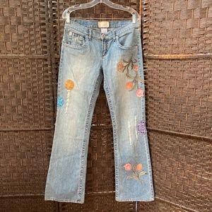 Z.CAVARICCI  woman’s jeans with appliqués